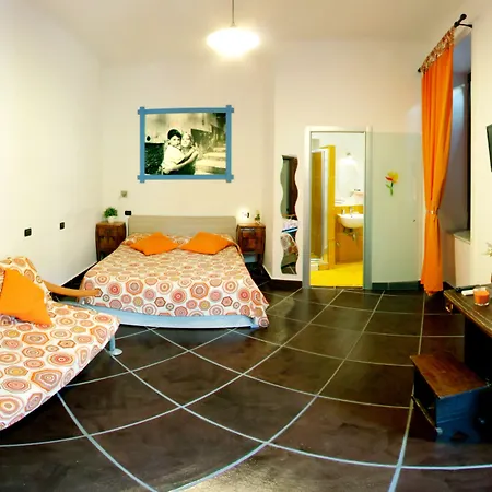 Casa Del Monacone Bed & Breakfast Napels